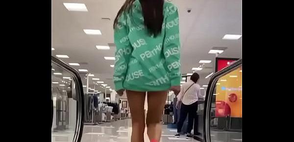  Skank at the mall flashing her booty